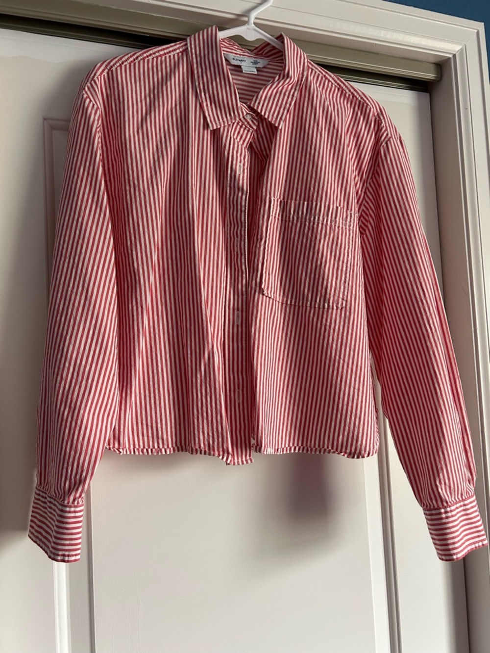 Old Navy Red and White Striped Cropped Button-Up